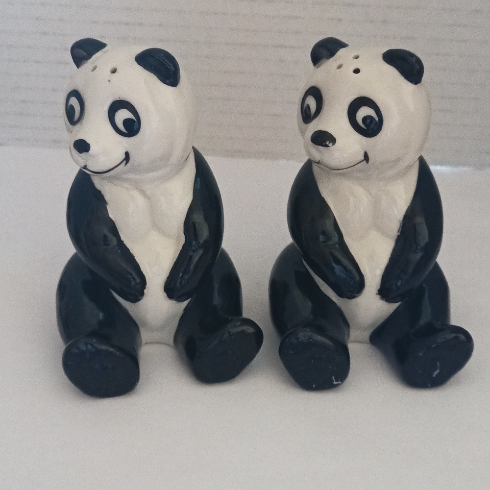 Vintage Happy Panda Bear Salt and Pepper Shakers